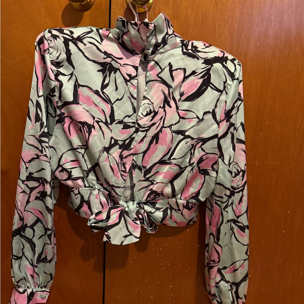 Nasty Gal Cream Long Sleeve Crop Blouse